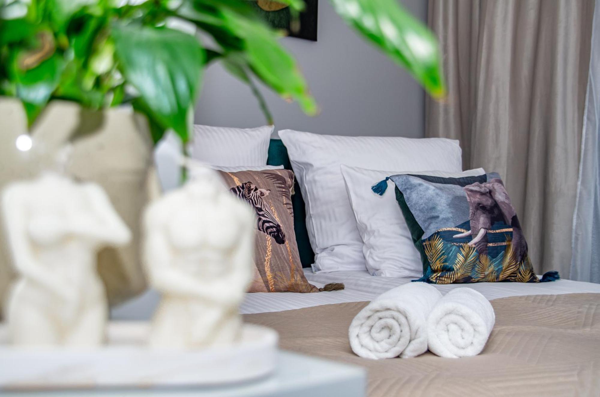 Inpoint Zablocie Modern Apartments For Work&Travel Краків Екстер'єр фото