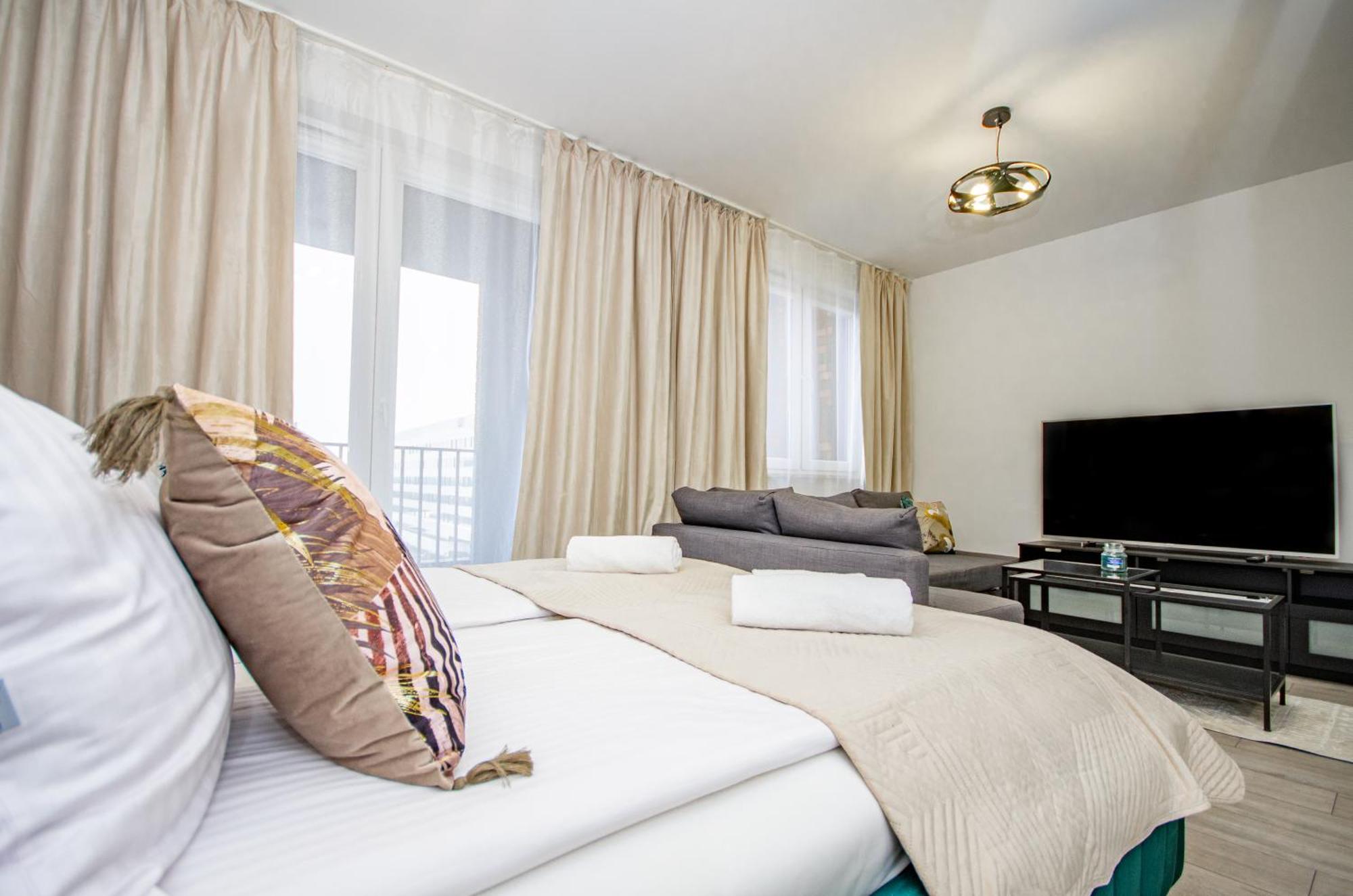 Inpoint Zablocie Modern Apartments For Work&Travel Краків Екстер'єр фото