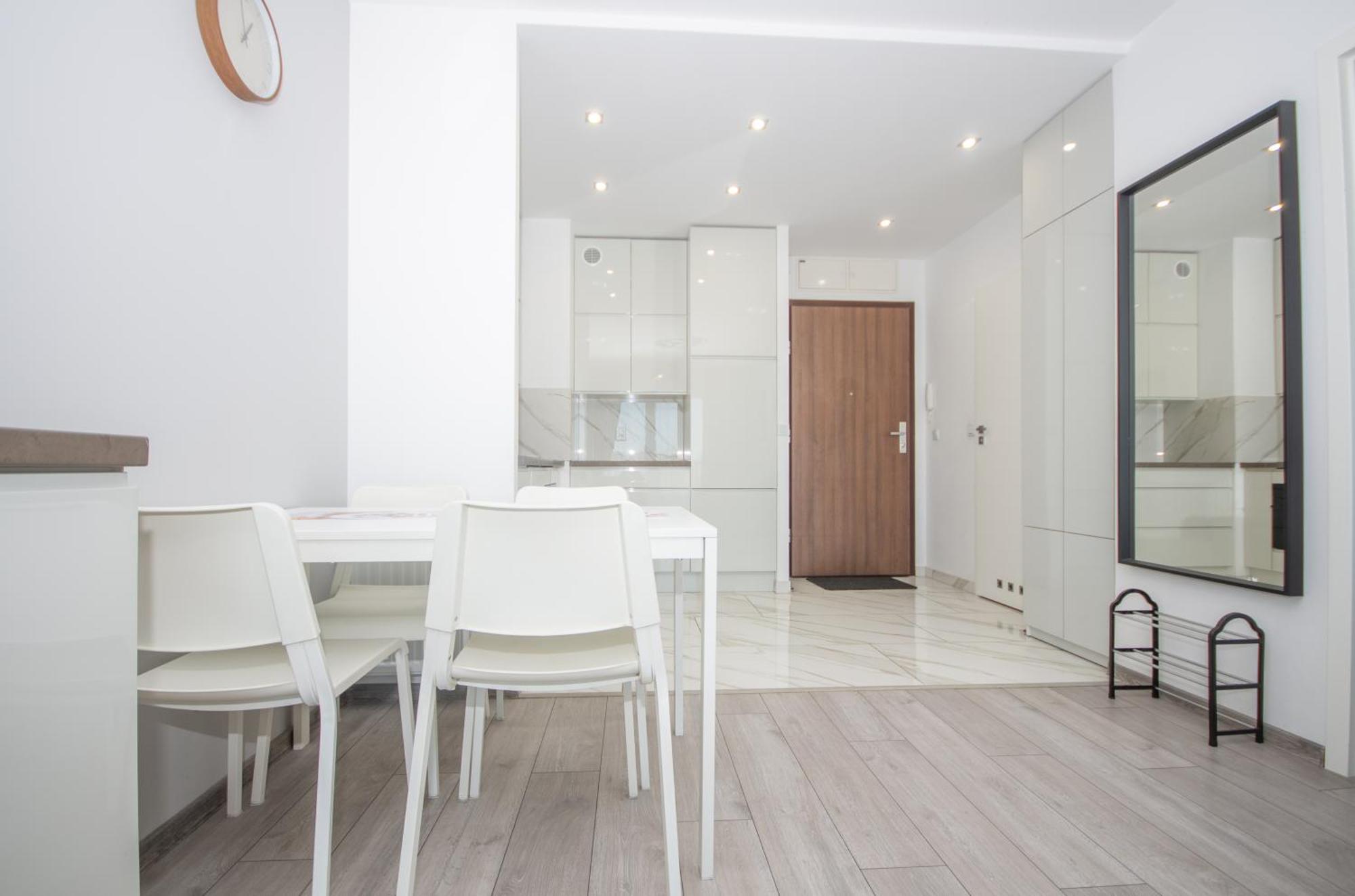 Inpoint Zablocie Modern Apartments For Work&Travel Краків Екстер'єр фото
