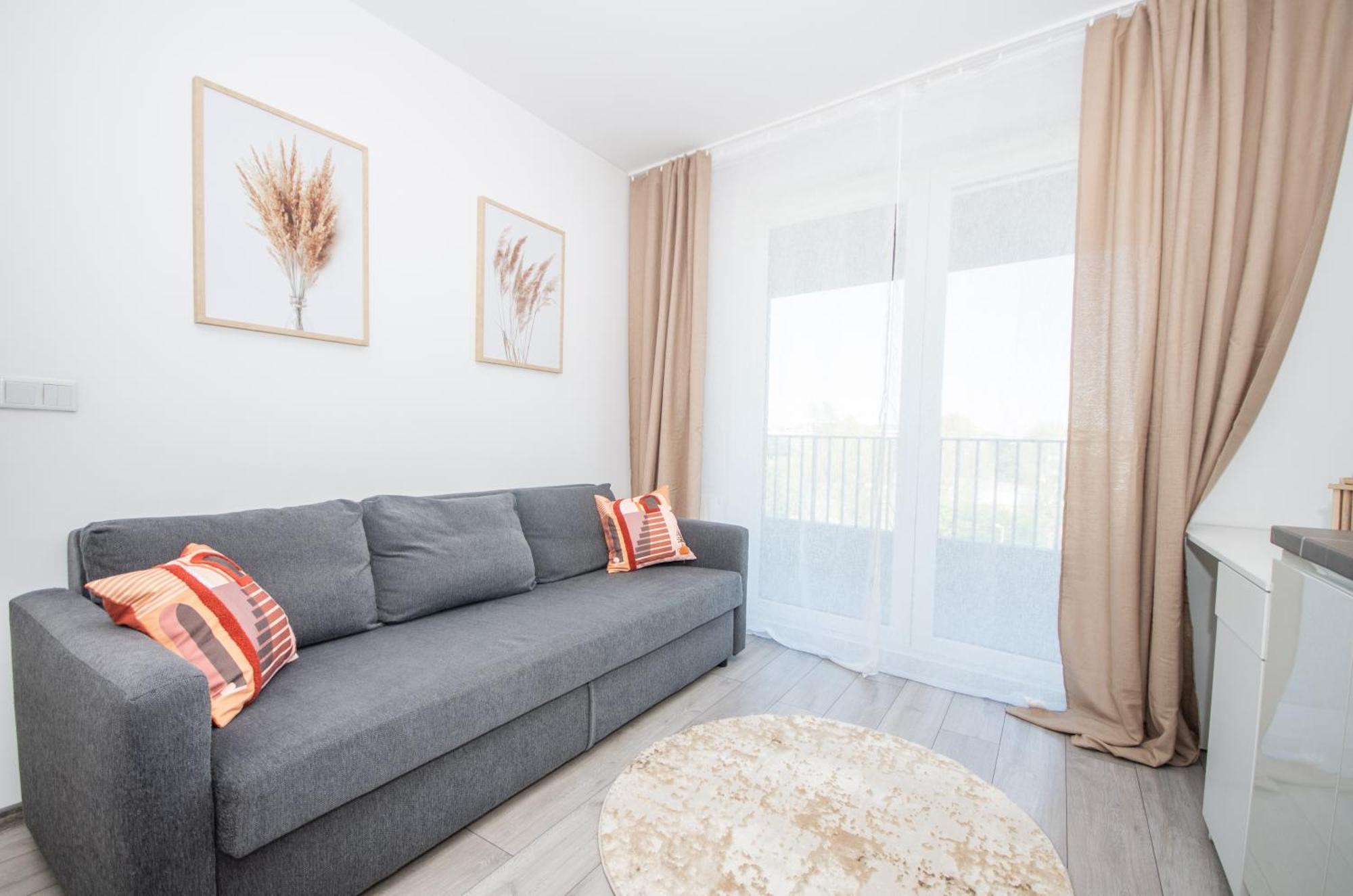 Inpoint Zablocie Modern Apartments For Work&Travel Краків Екстер'єр фото
